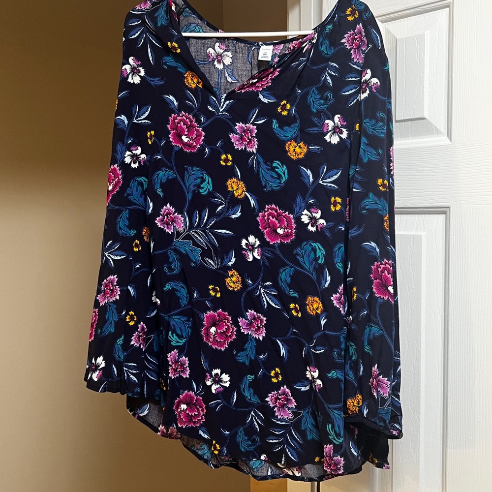 Old Navy Floral V-Neck Women's Top 2x